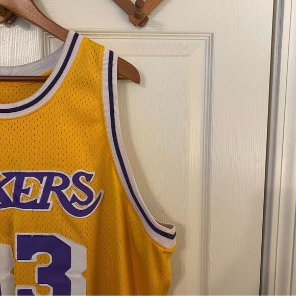 Authentic 1979-1980 Mitchell & Ness Kareem Abdul-Jabbar #33 Lakers Jersey OG - Picture 3 of 8